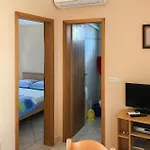 Διαμέρισμα In With Wifi Vir