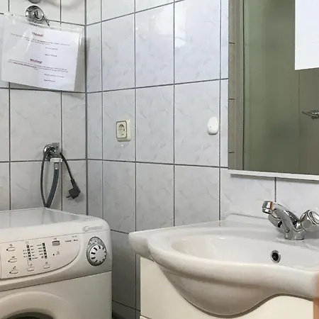 Апартаменты In With Wifi *